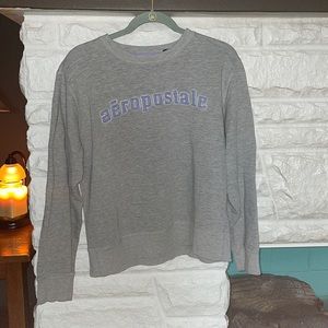 Aropostal crew neck sweatshirt. Very relaxed!